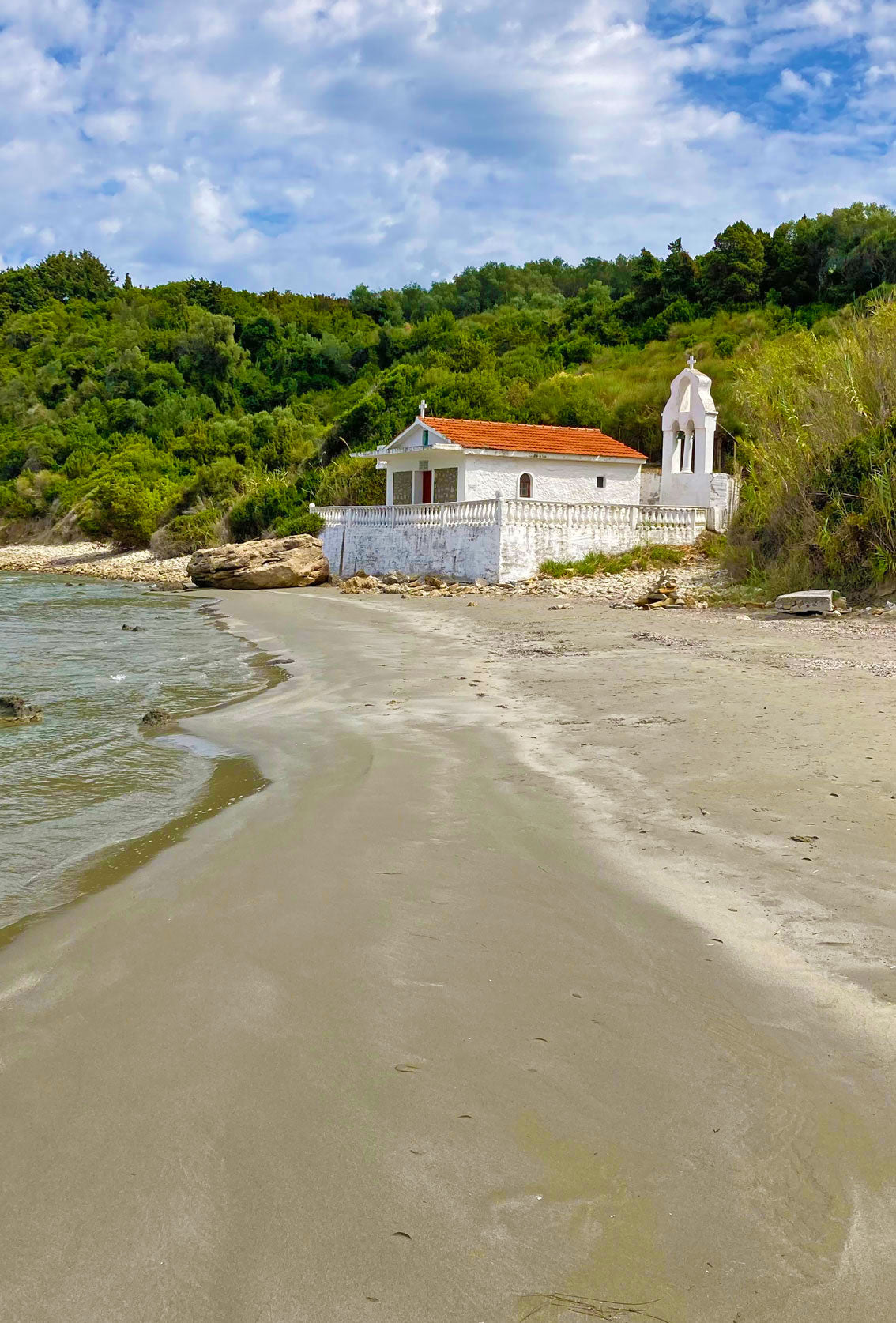 Agios Gordios Kyra Dikia &amp; Caves